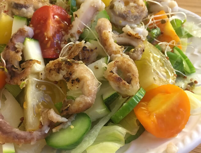 Hot-cold Easter salad with grilled octopus